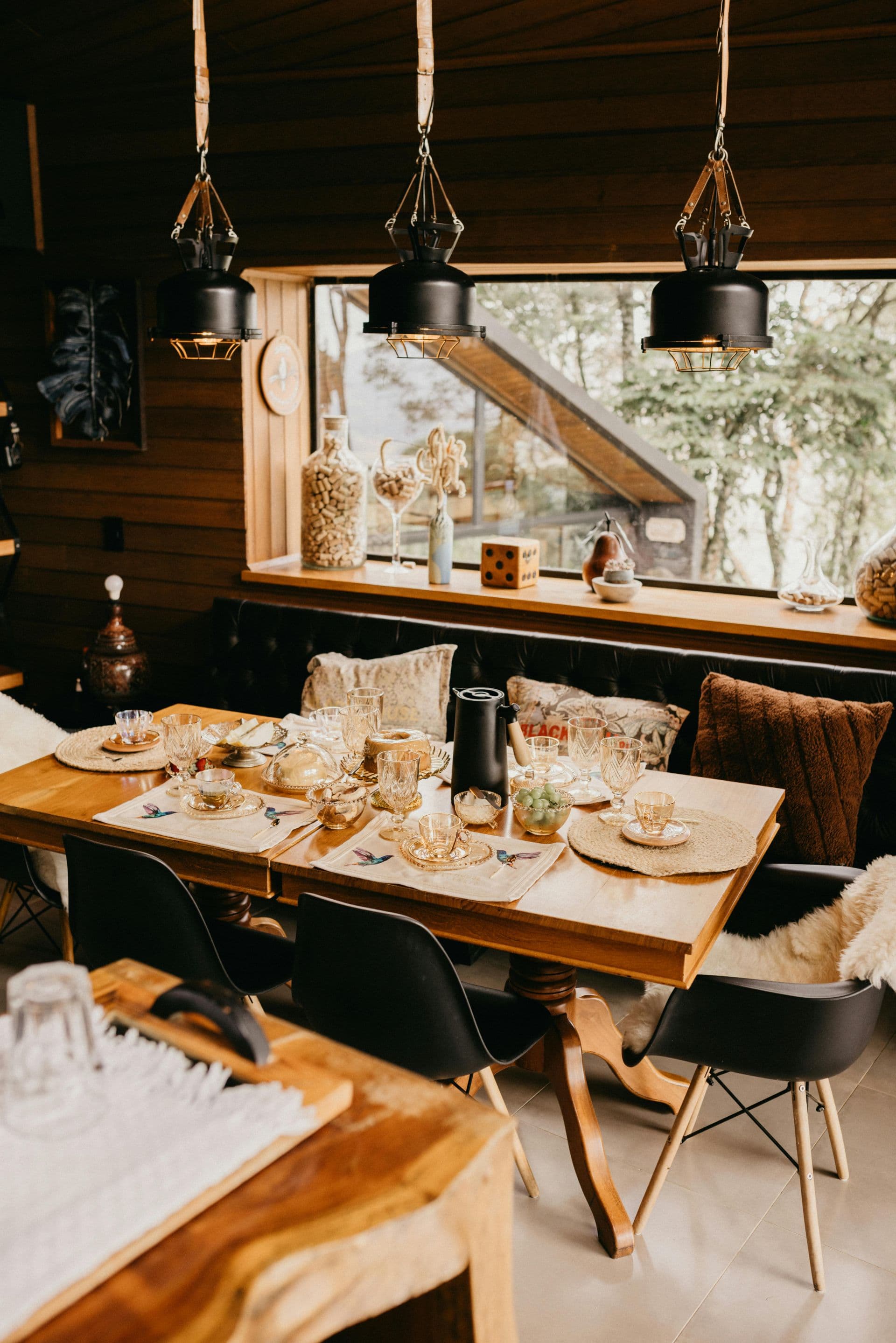 Why Your Airbnb Needs a Private Chef to Stand Out in 2026 📈🏠